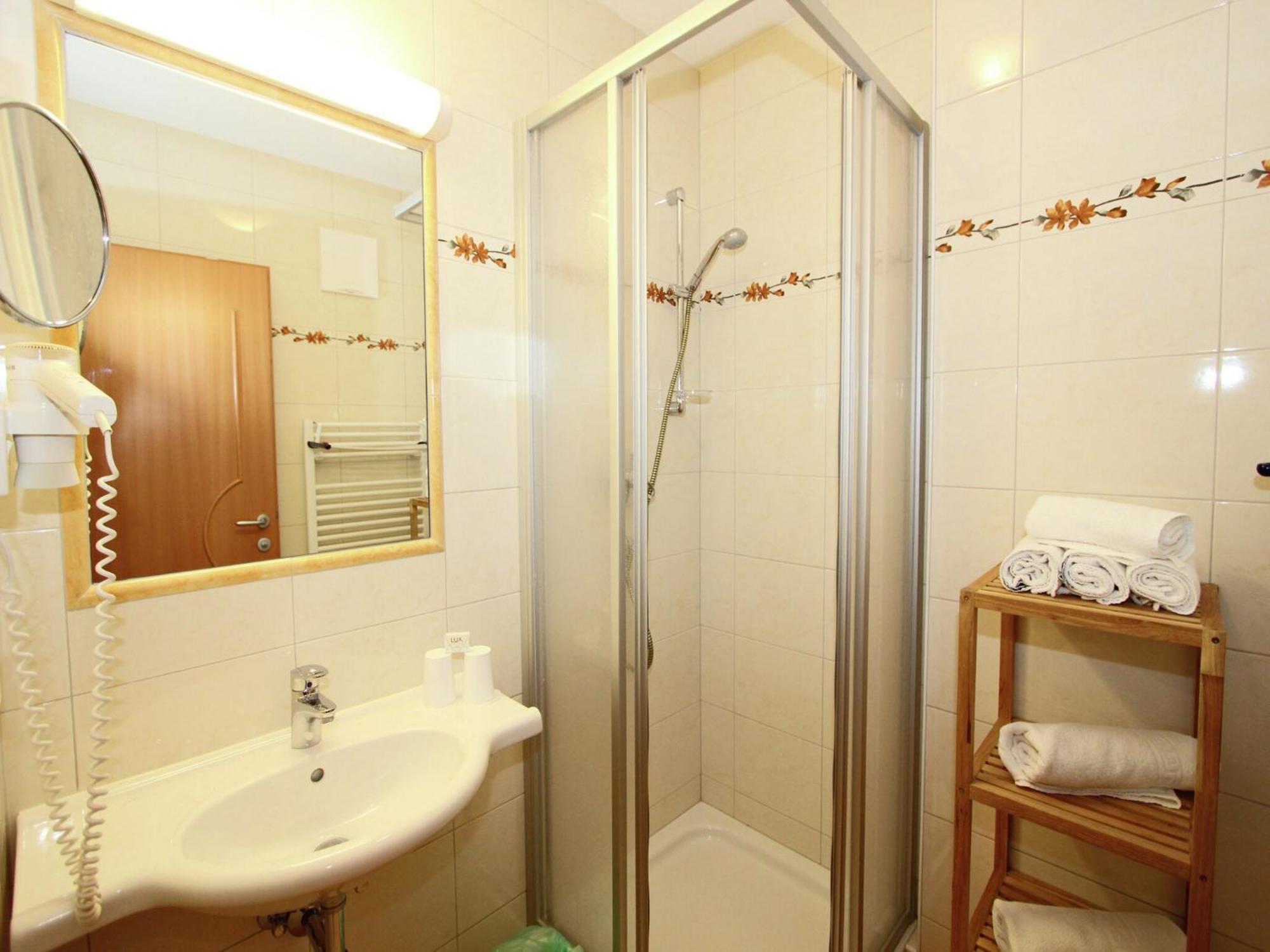 Attractive Holiday Home In Kaltenbach On The Ski Slope ستام المظهر الخارجي الصورة