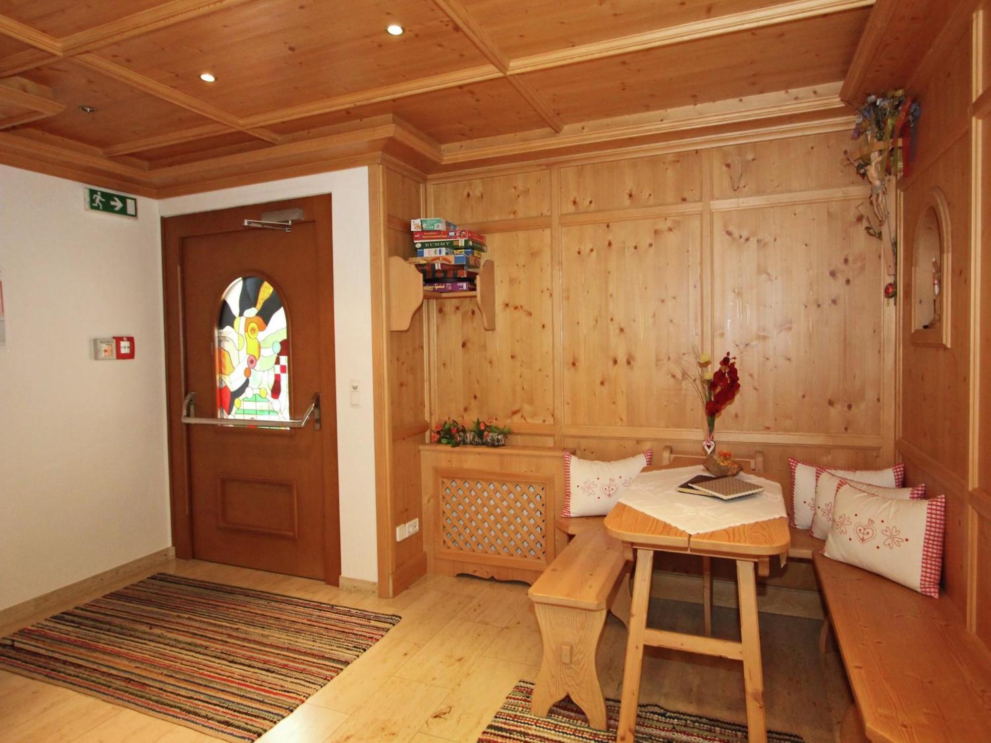 Attractive Holiday Home In Kaltenbach On The Ski Slope ستام المظهر الخارجي الصورة